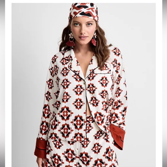 ON 34th Tops - Alix Friedberg On 34th Medallion Print Boho Button Up Blouse Size XL